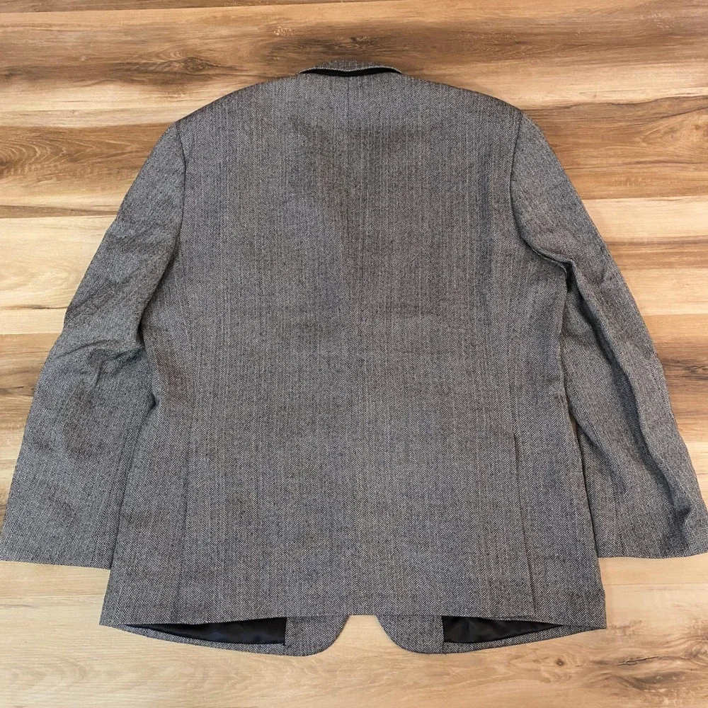 Jos A Bank Blazer 46R Herringbone Wool Sport Coat Mens 2 Button Gray